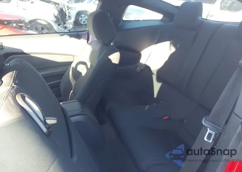 2014 Ford Mustang V6 из США, поврежденный, VIN 1ZVBP8AM4E5229230